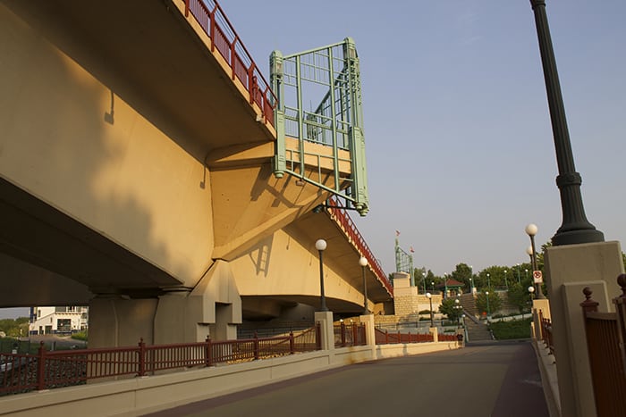 under-the-robert-street-bridge